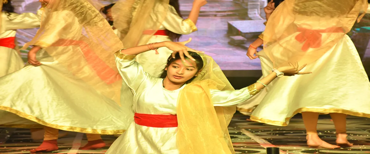 DANCE
